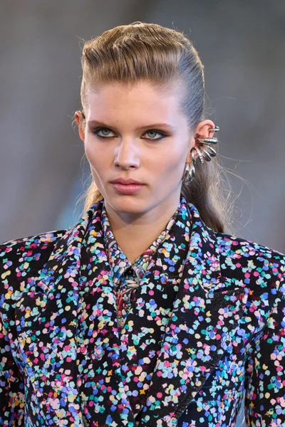 Look 69